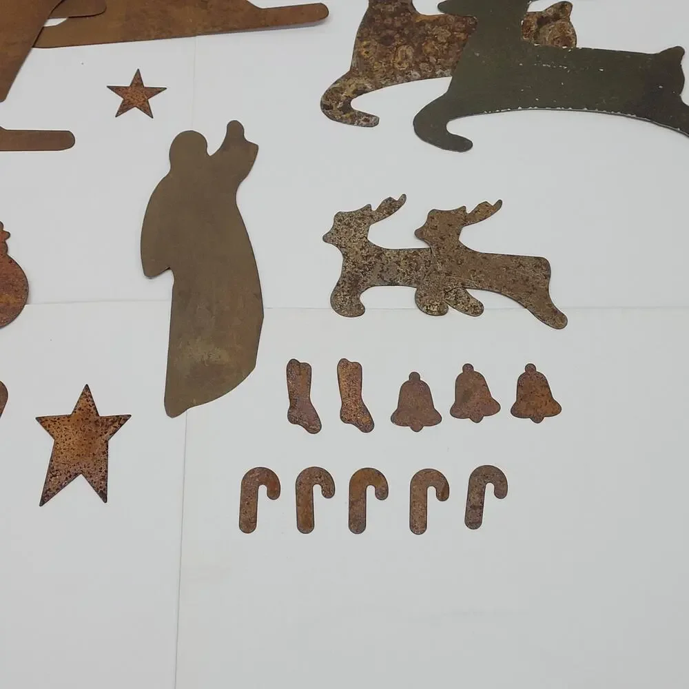Rusty Tin-Tiques Craft Supplies Winter Holiday Christmas Lot of 27 Misc Pieces